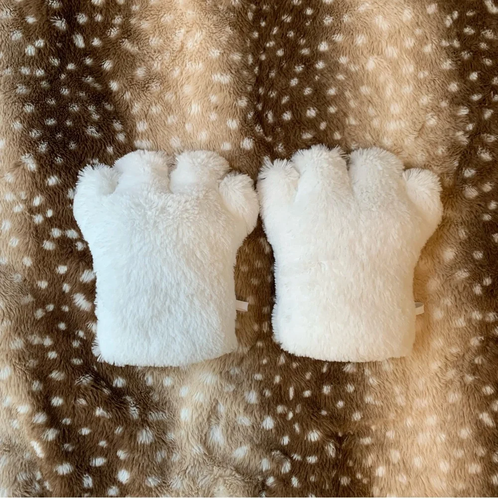 Plush Cat Paw Gloves - Picture 3 of 3